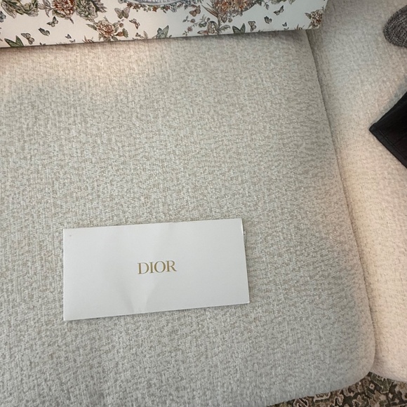 Christian Dior Large Leather embossed book tote NEW, Pristine condition - Picture 6 of 9